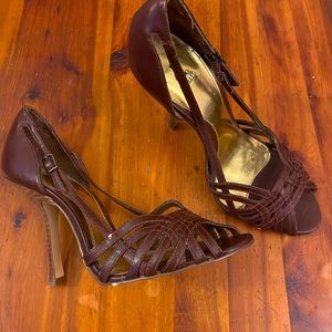 Bakers “Melanie” leather upper.  Very hardly worn. Also comfortable. Great pick